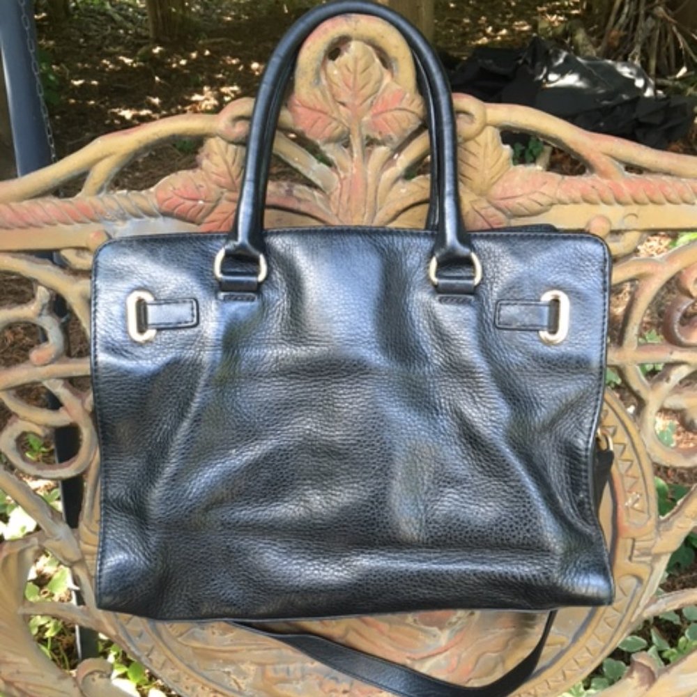 Michael Kors black purse with gold hardware - Picture 4 of 11